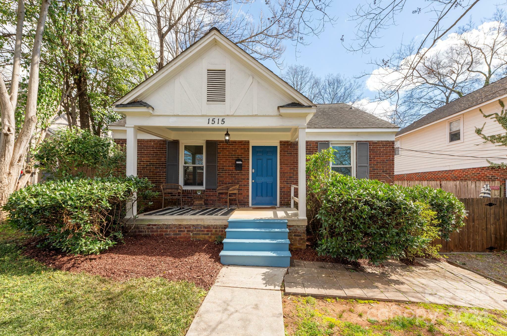 Property Photo:  1515 Southwood Avenue  NC 28203 