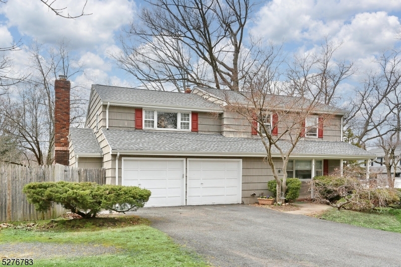 Property Photo:  509 Berry Ln  NJ 07652 