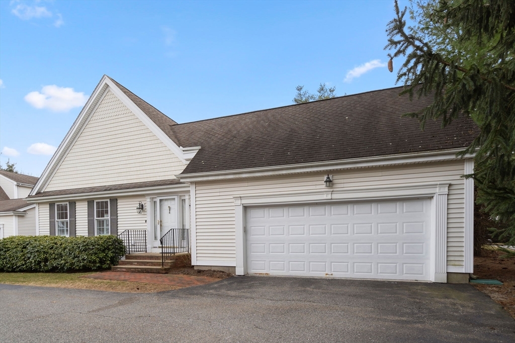 Property Photo:  3 Turtlebrook Way  MA 02052 