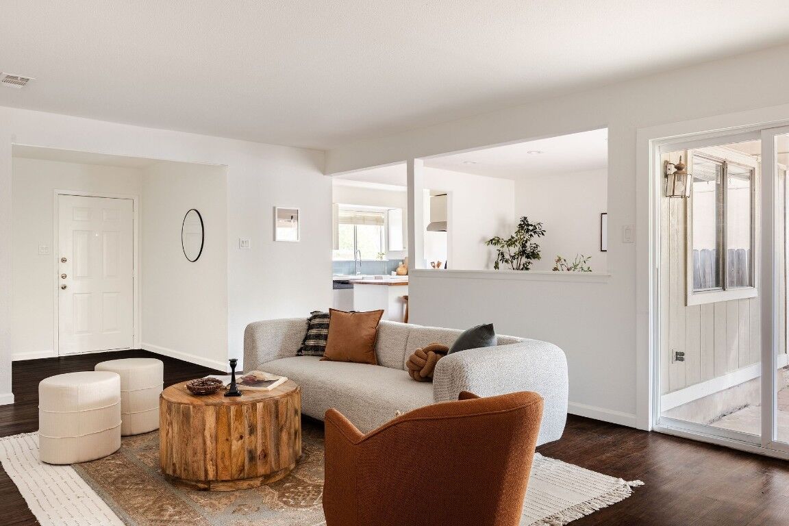 Property Photo:  9617 Meadowheath Drive  TX 78729 