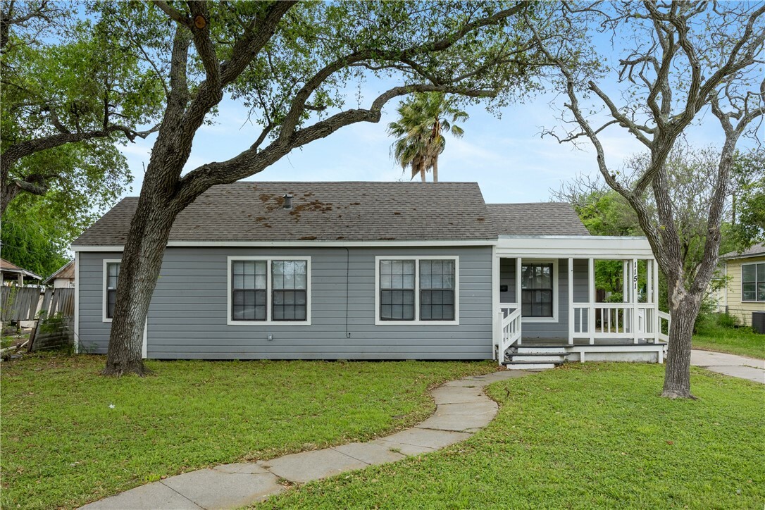 Property Photo:  1151 Logan Avenue  TX 78404 