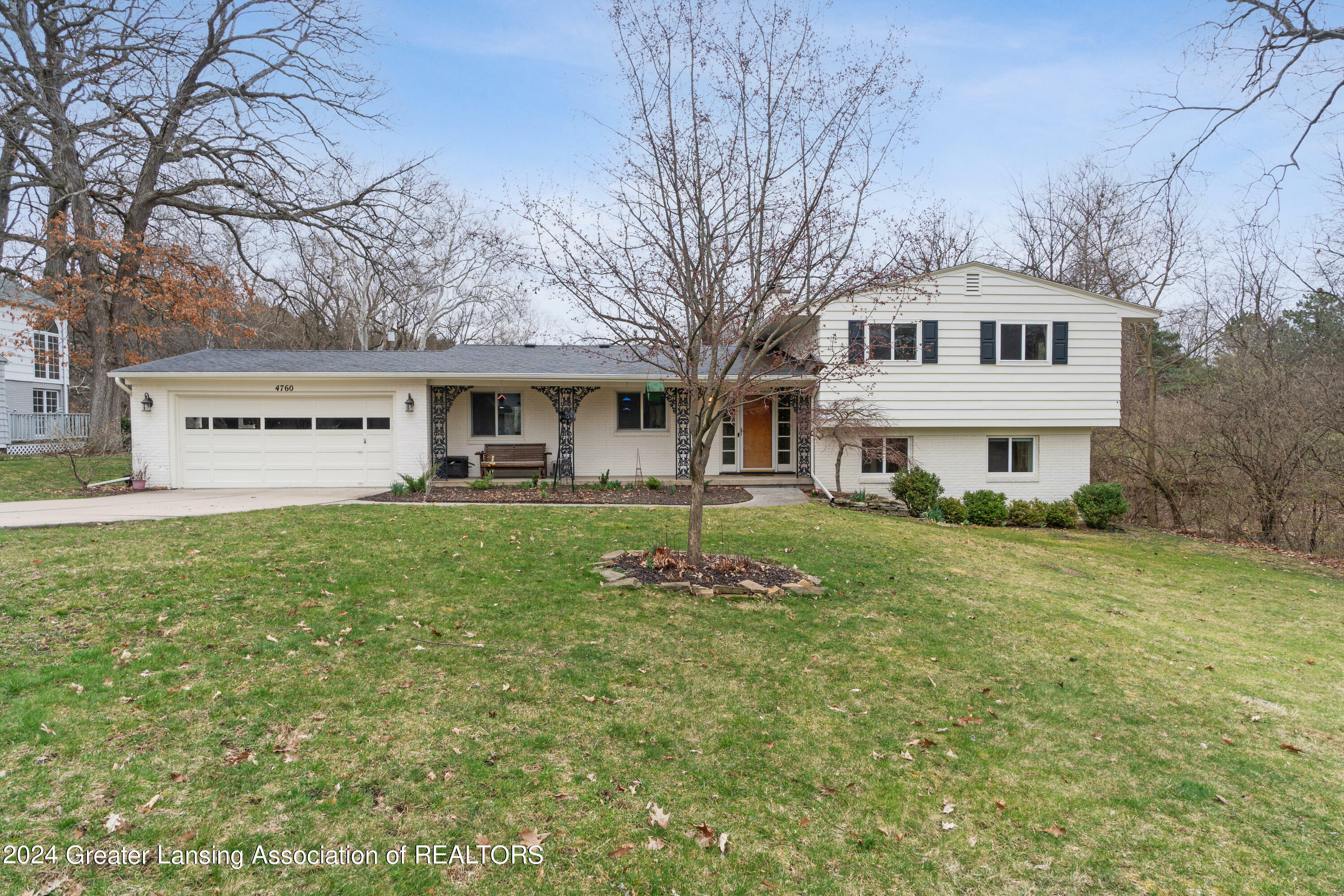 Property Photo:  4760 Nakoma Drive  MI 48864 