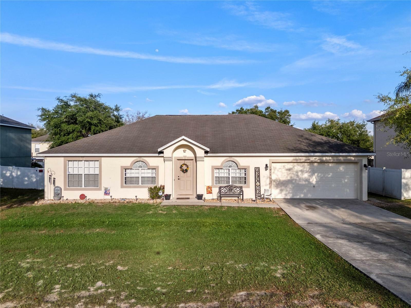 Property Photo:  1958 Thorngate Lane  FL 34753 