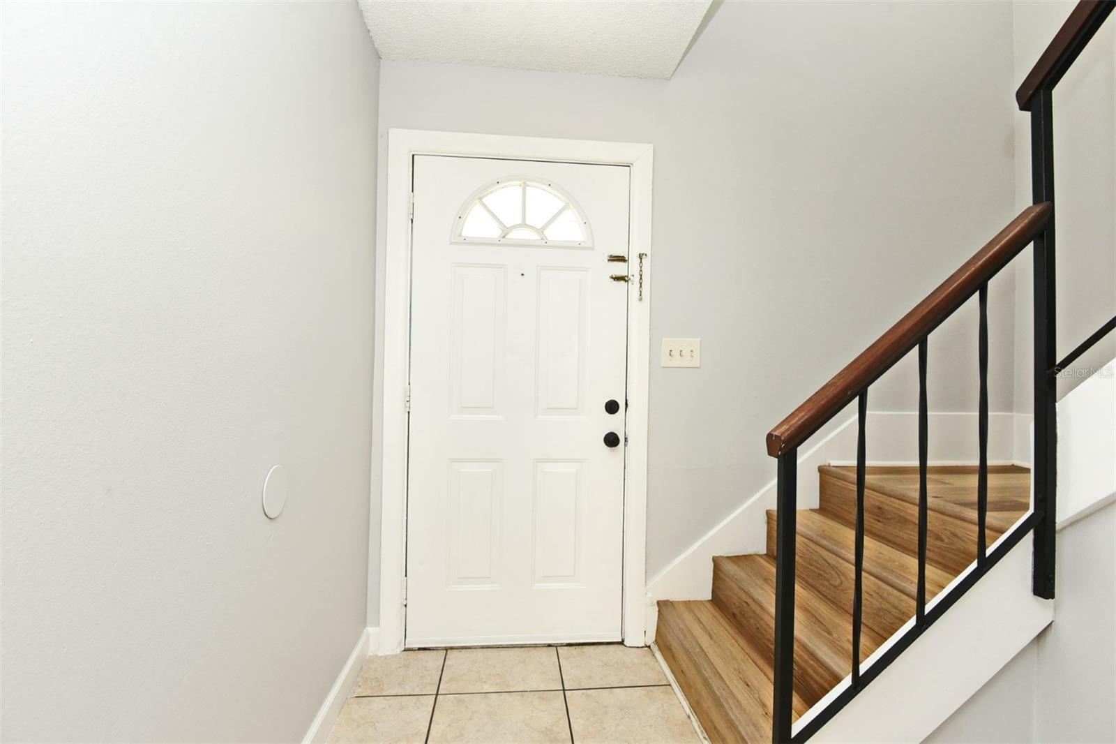 Property Photo:  3004 George Mason Avenue 5 (K-5D)  FL 32792 