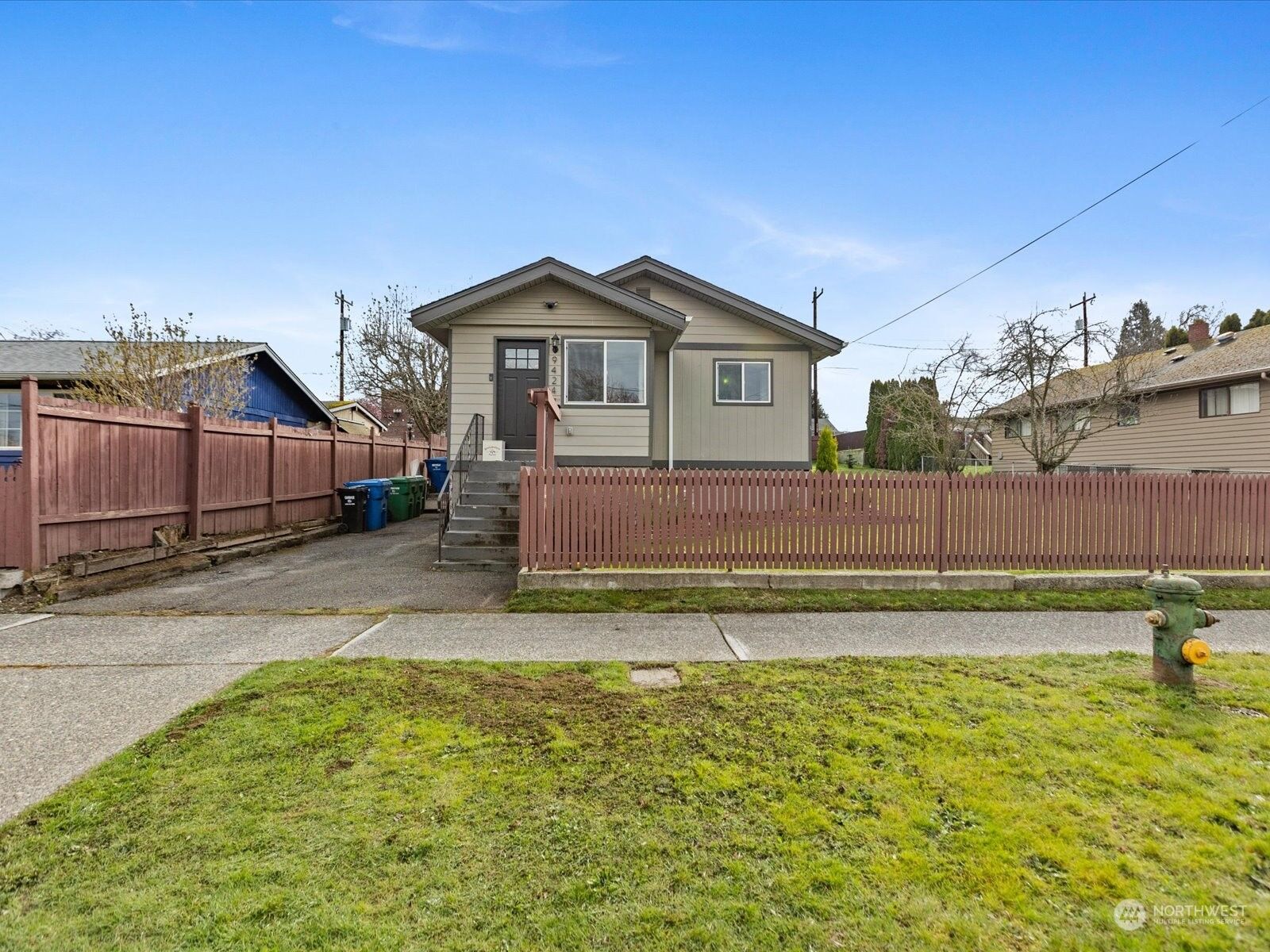 Property Photo: 9424 20th Avenue SW WA 98106