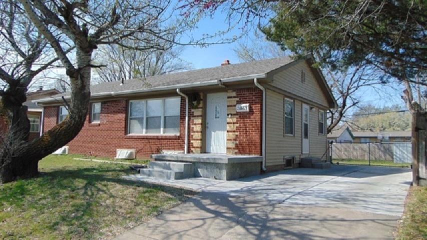 Property Photo:  3063 S Glenn Ave  KS 67217 