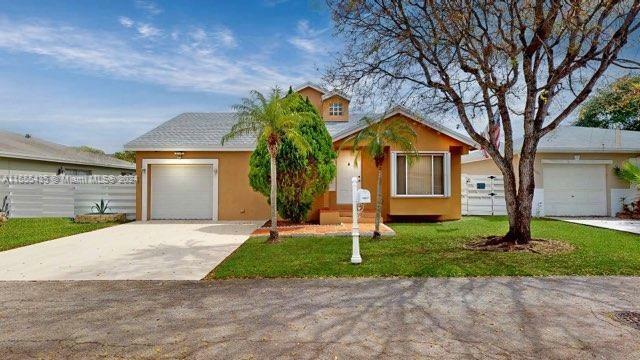 14517 SW 139th Ave Cir W  Miami FL 33186 photo