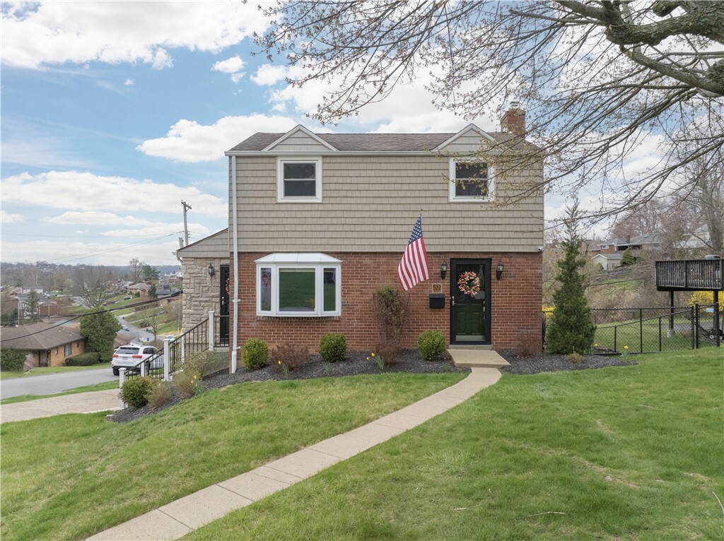 Property Photo:  522 Somerville Drive  PA 15243 