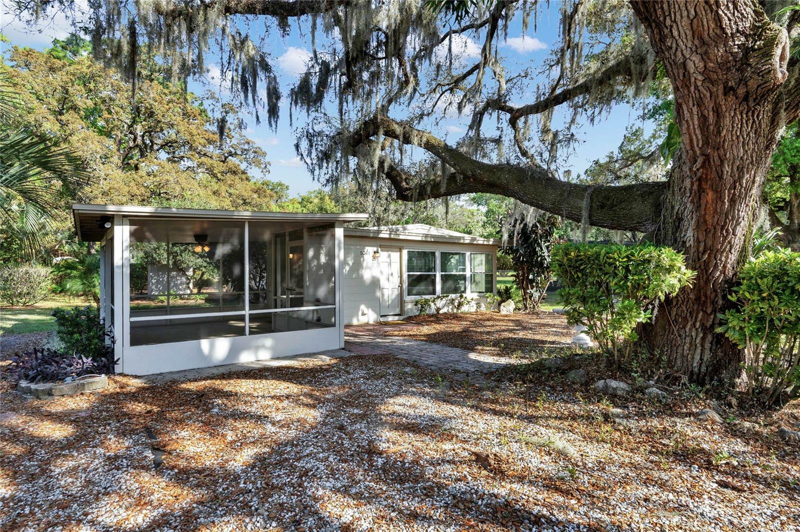 Property Photo:  5301 Vance Avenue  FL 32810 