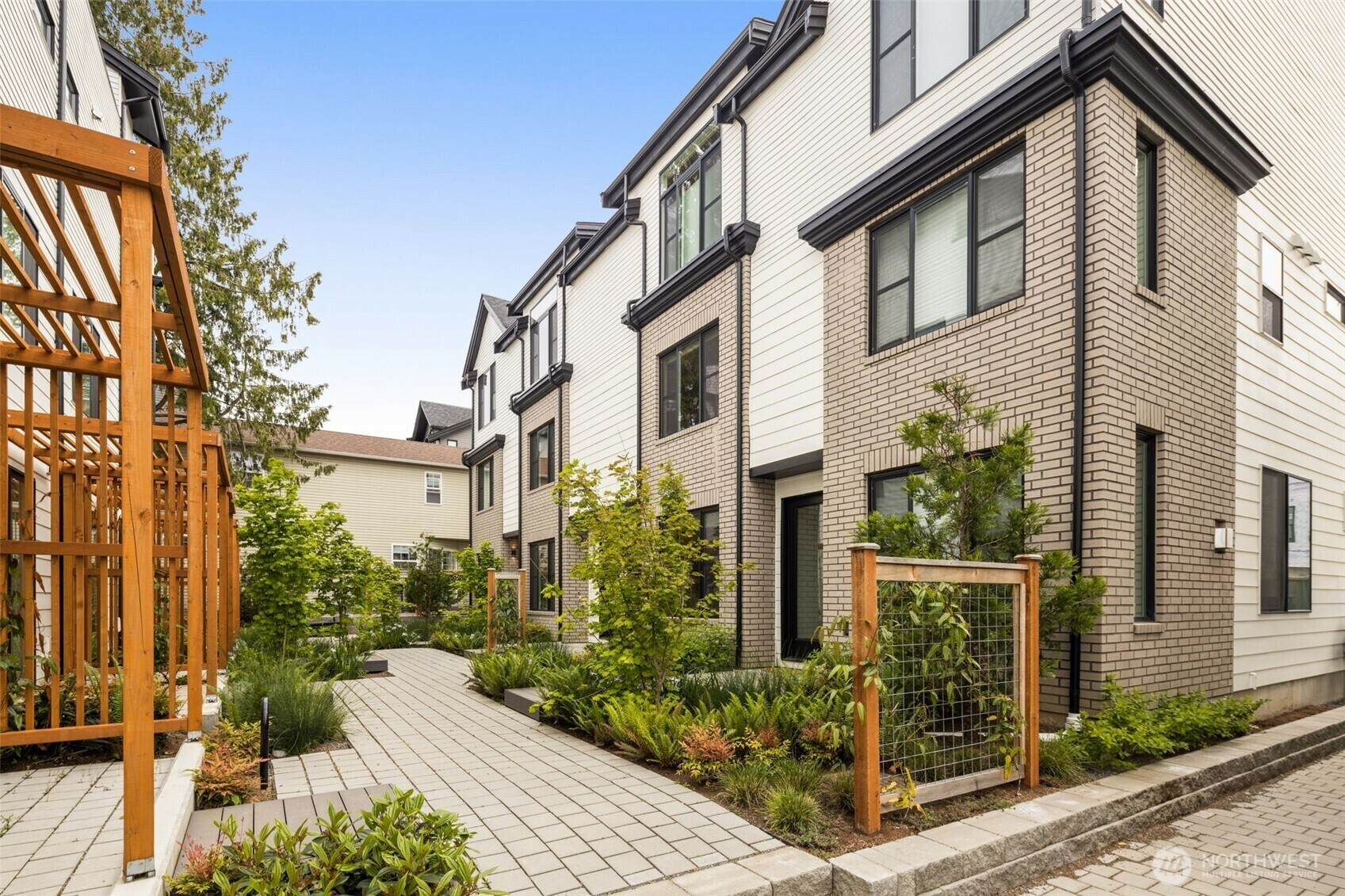 Property Photo: 8326 C (Sb-3) 13th Avenue NW WA 98117