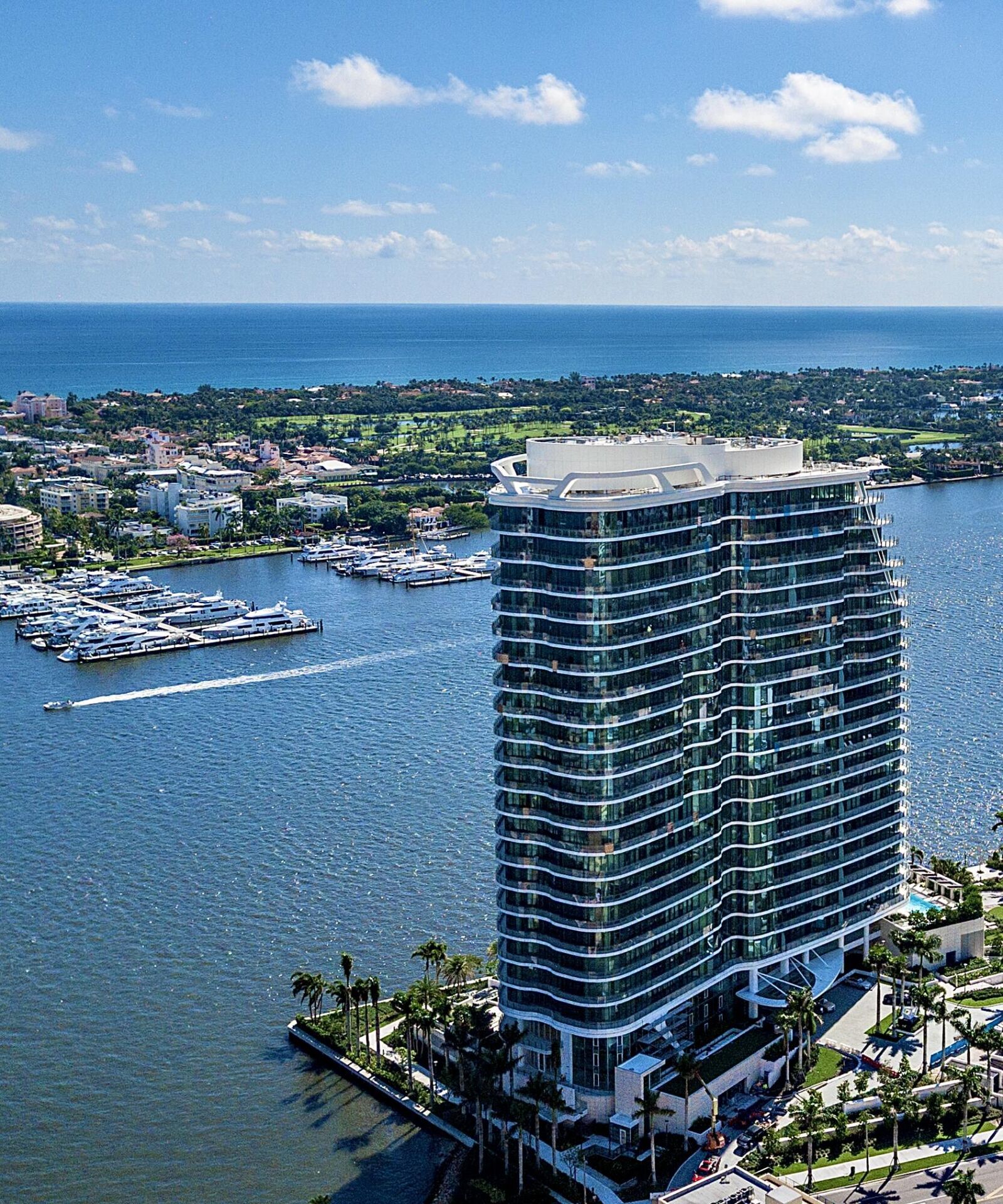 Property Photo: 1100 S Flagler Drive 1401 FL 33401