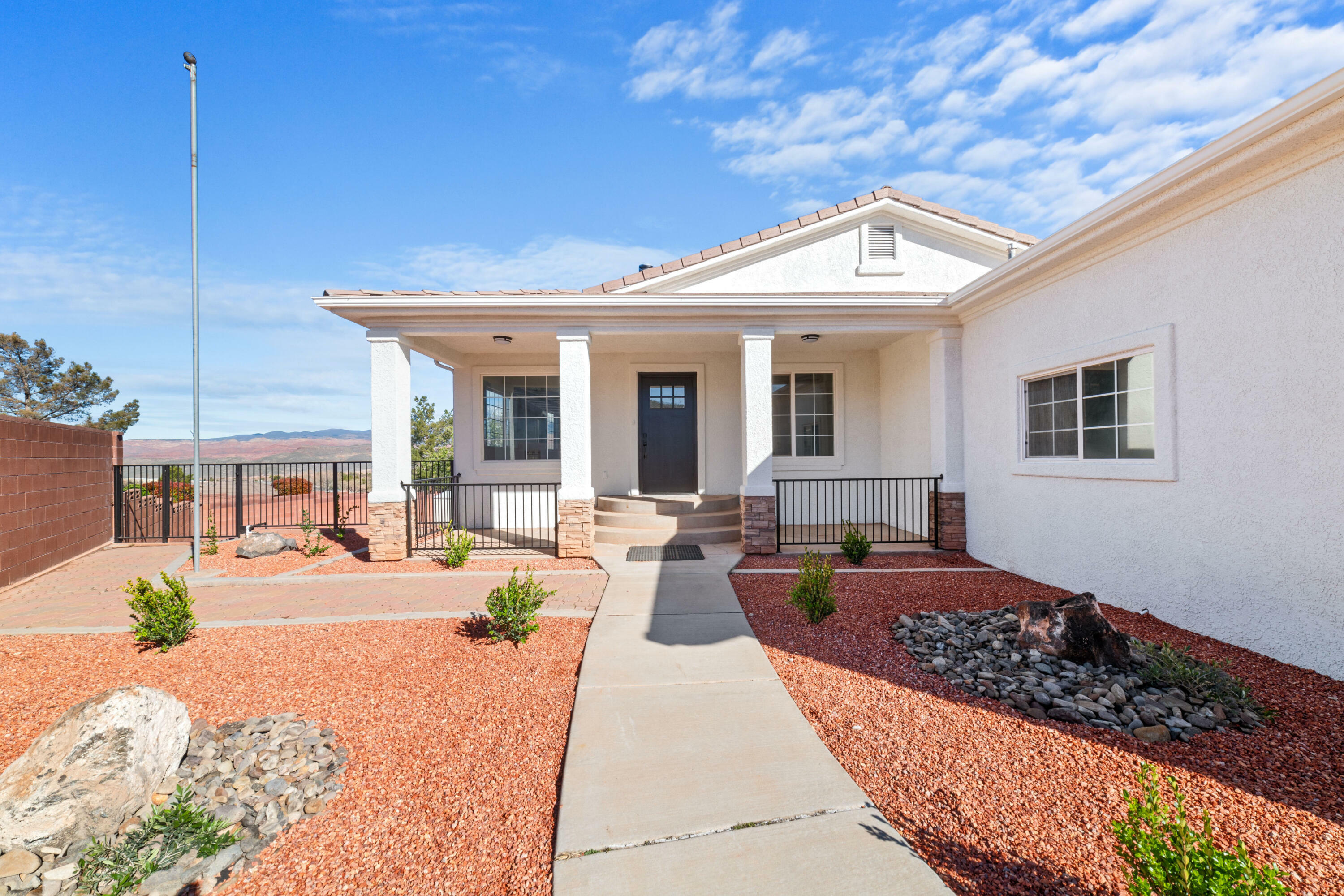 Property Photo:  2280 Vista Ct  UT 84737 