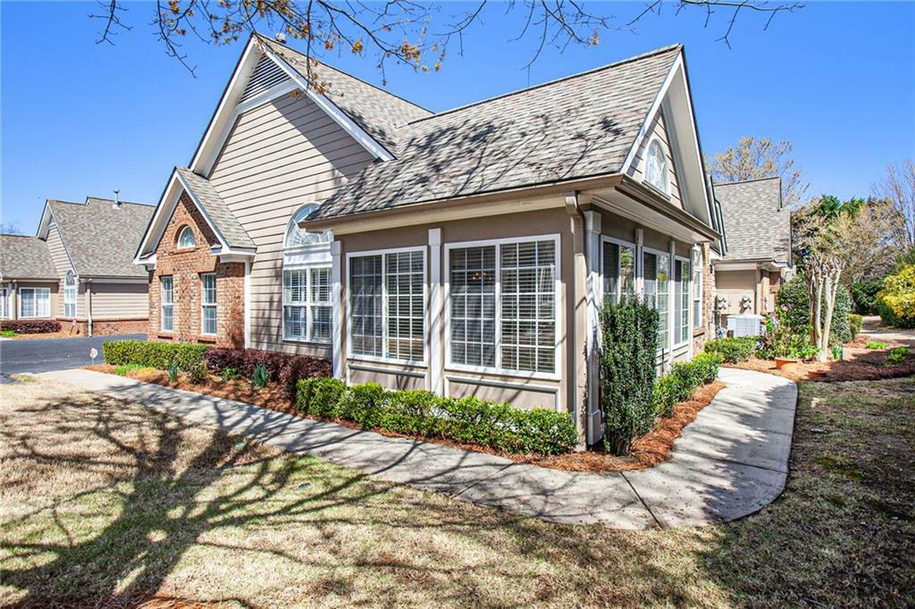 Property Photo:  300 Sweet Apple Circle  GA 30004 