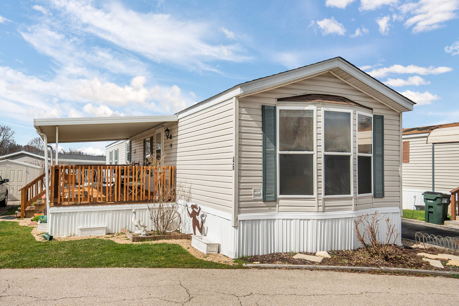 Property Photo:  27W370 Geneva Road 46  IL 60185 