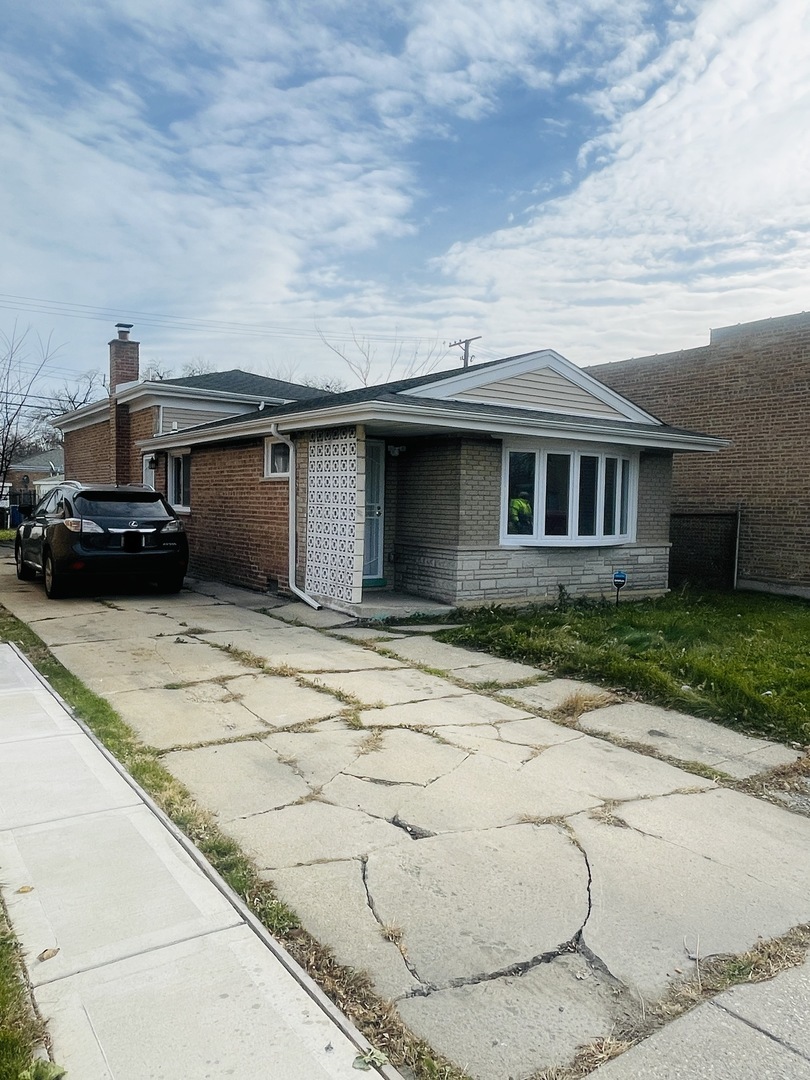 Property Photo:  9123 S Halsted Street  IL 60620 