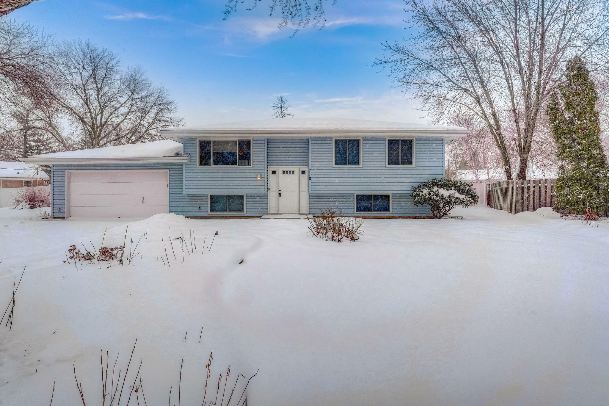 Property Photo:  718 111th Avenue NE  MN 55434 