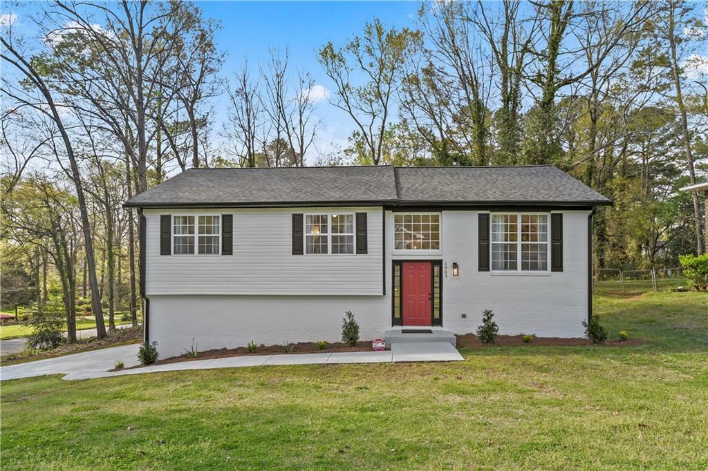 Property Photo:  1903 Caribaea Trail SE  GA 30316 