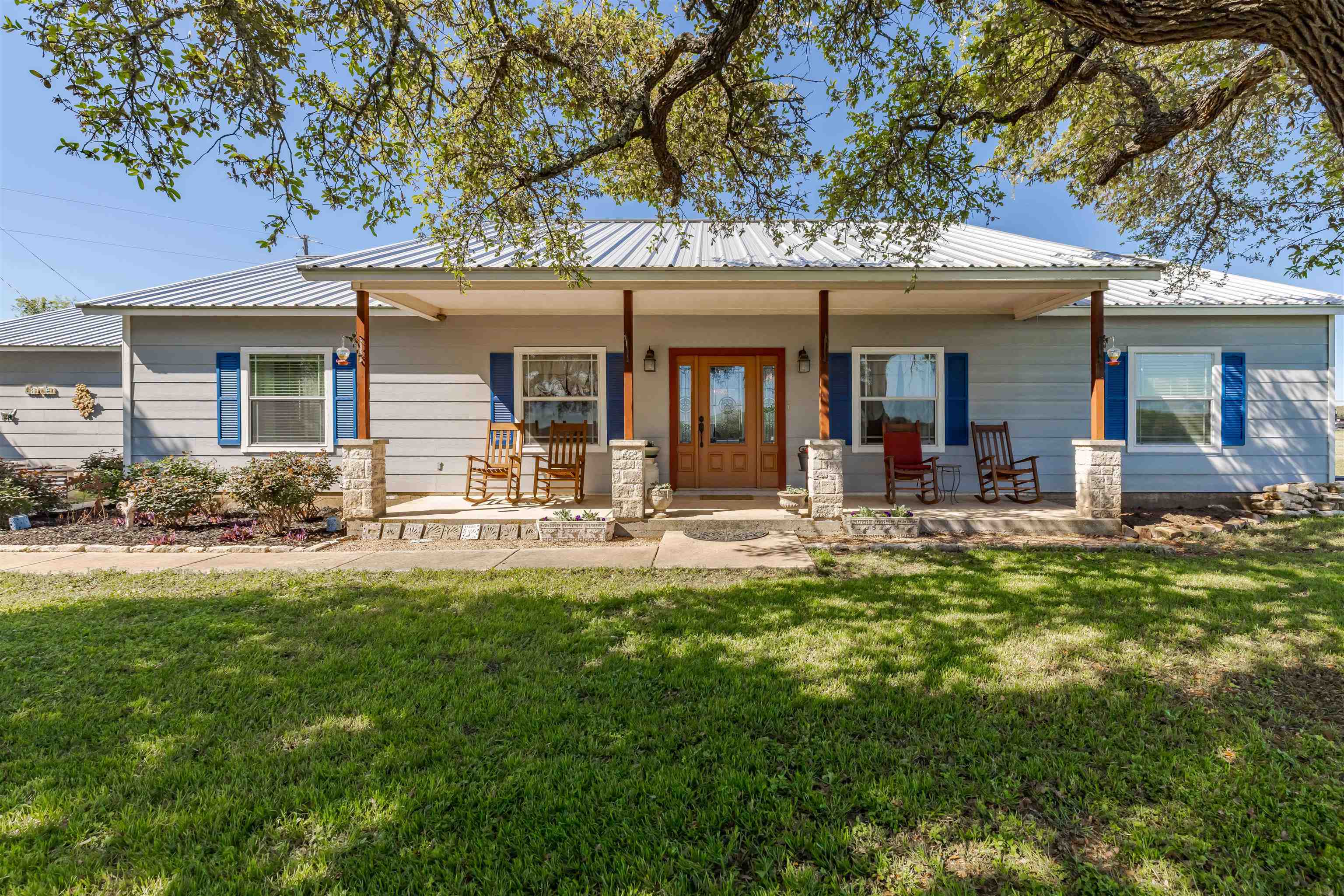 Property Photo:  2271 County Road 112 Road  TX 78611-5770 