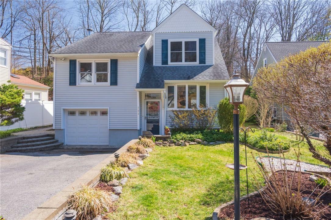 Property Photo:  123 Manville Road  NY 10570 