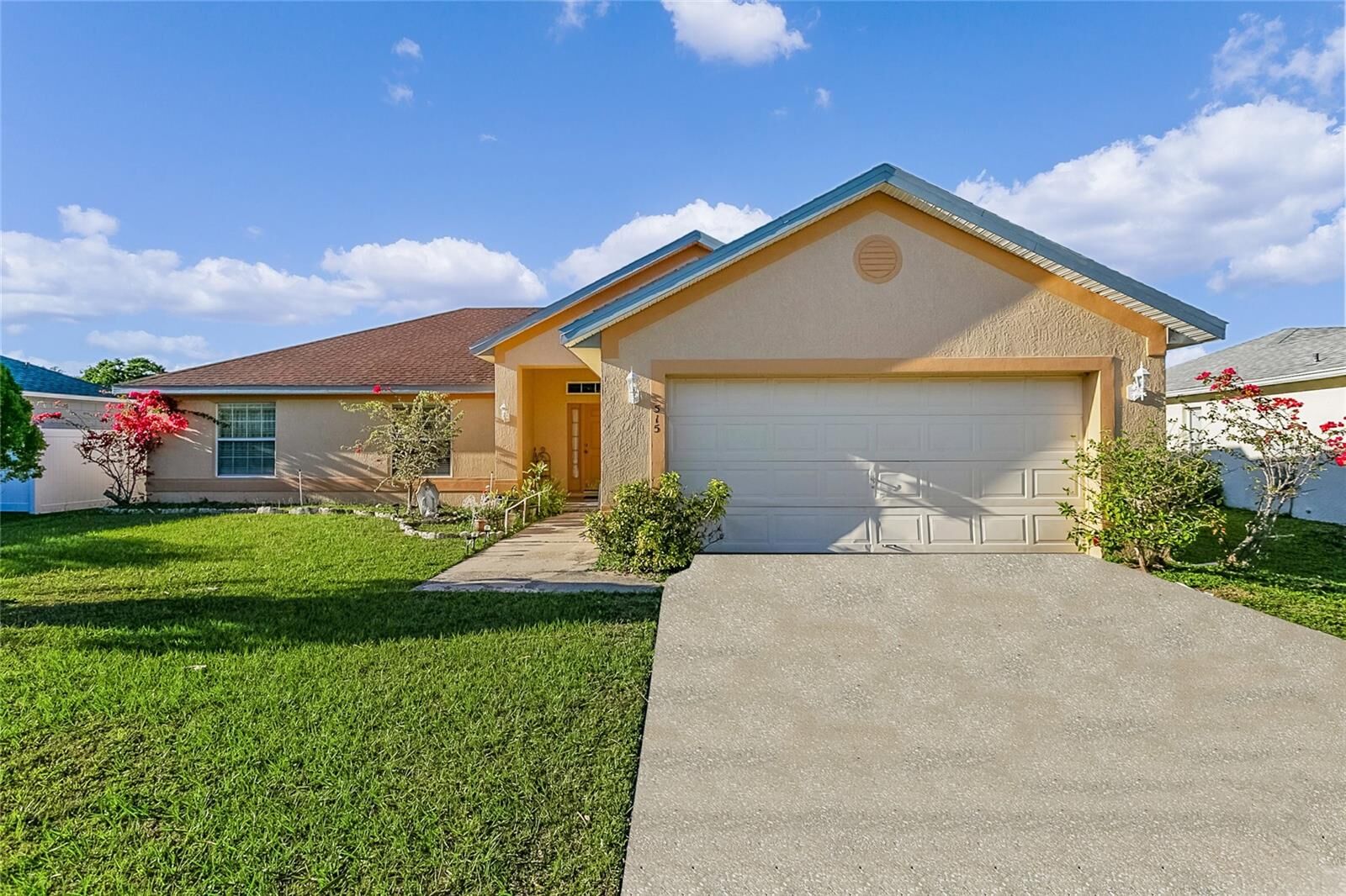 Property Photo:  515 Cardinal Drive  FL 34759 