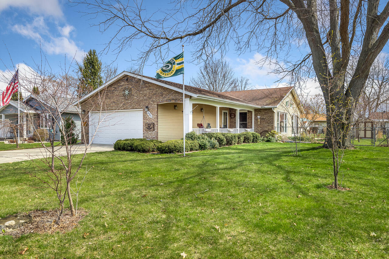 Property Photo: 2725 N Butlin Dr WI 53511
