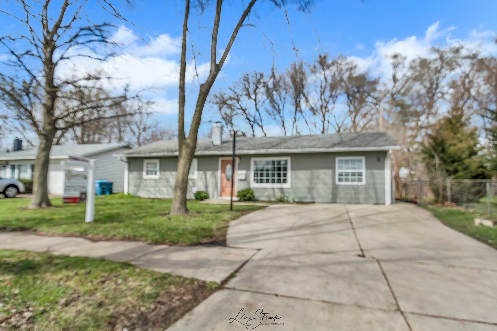 Property Photo: 713 Robert Street IL 60506