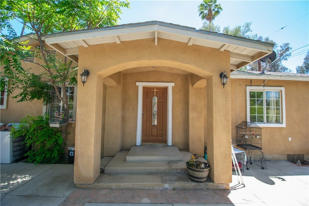 Property Photo:  23760 Elsinore Lane  CA 92587 