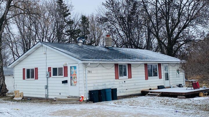 701 E Grant Avenue  Mahnomen MN 56557 photo