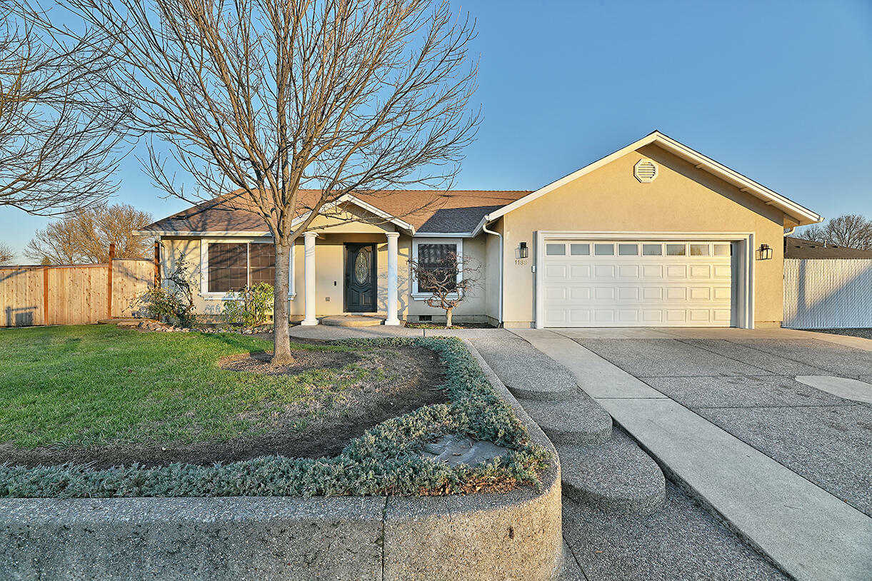 Property Photo:  1188 Wedgewood Drive  OR 97502 