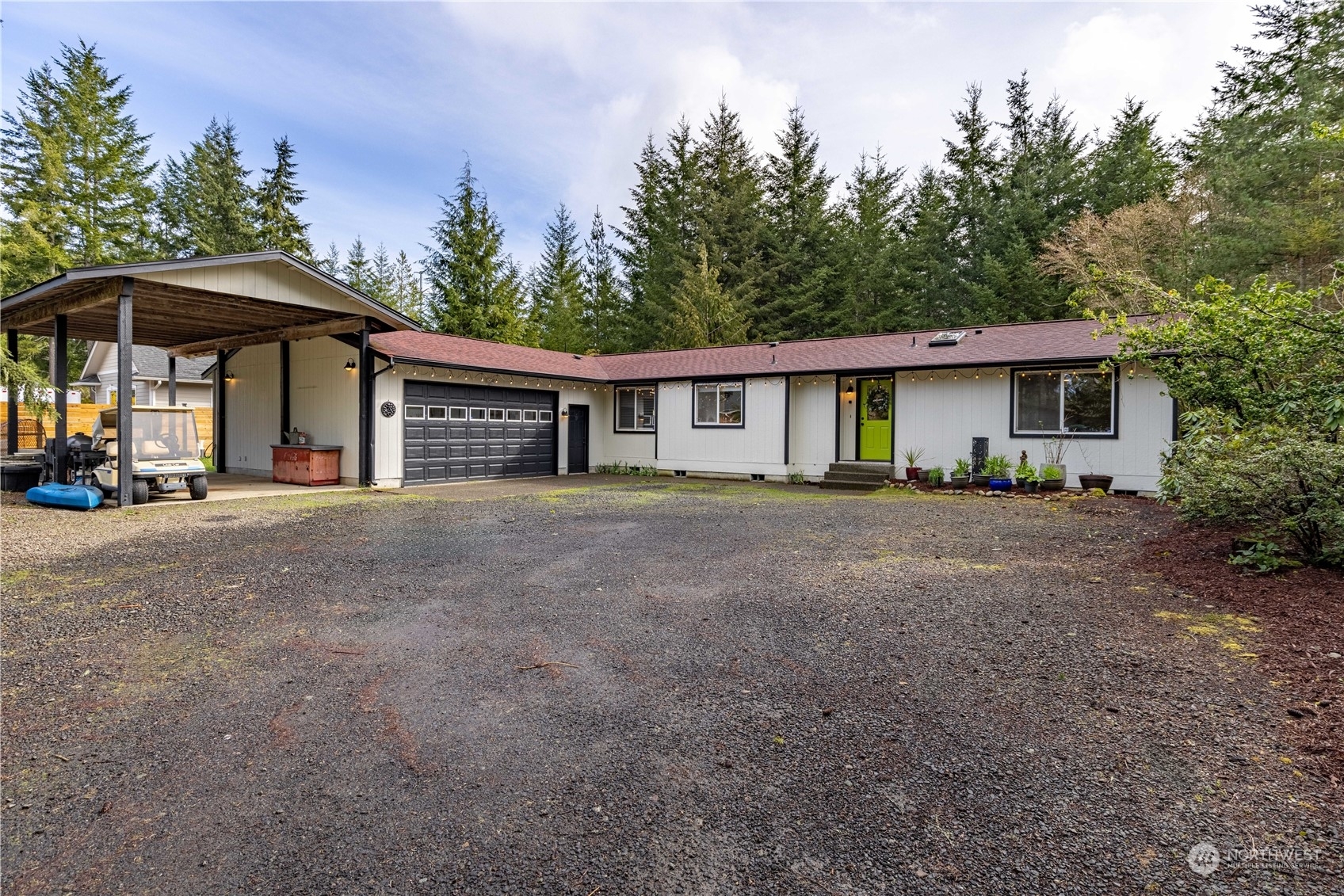 Property Photo:  31 E Susan Court  WA 98592 