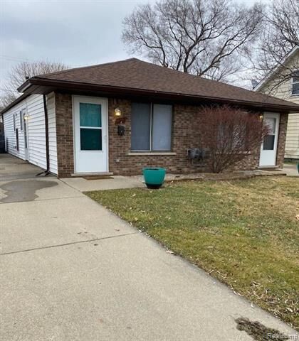 Property Photo: 1414 Hanford MI 48146