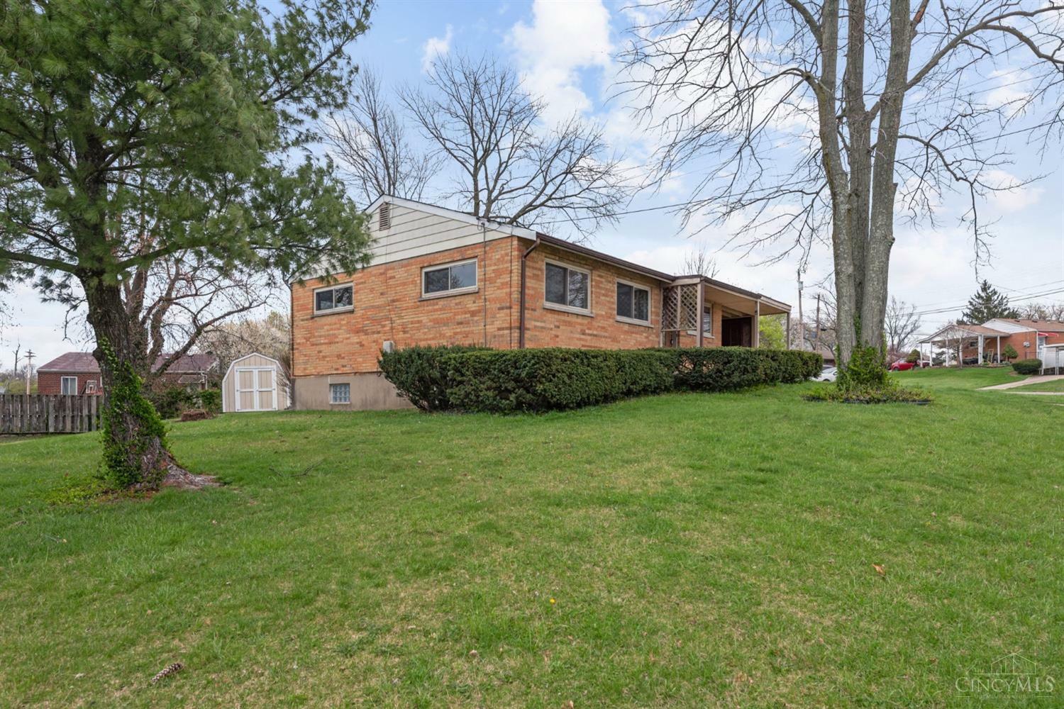 Property Photo:  2170 Woodmere Court  OH 45238 
