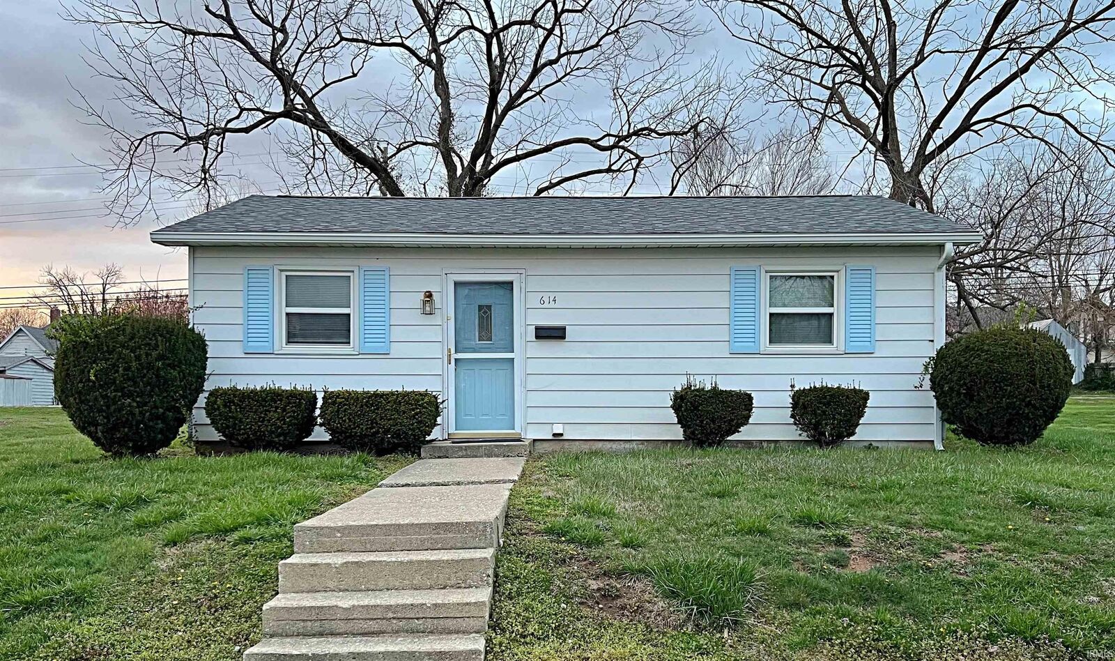 Property Photo: 614 E Sycamore Street IN 47438