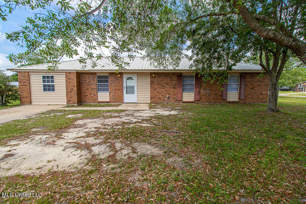 Property Photo:  7125 Thornbriar Street  MS 39564 