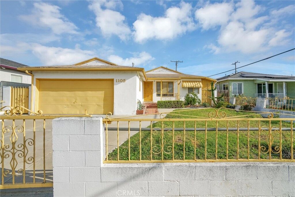 Property Photo:  1105 W 156th Street  CA 90220 