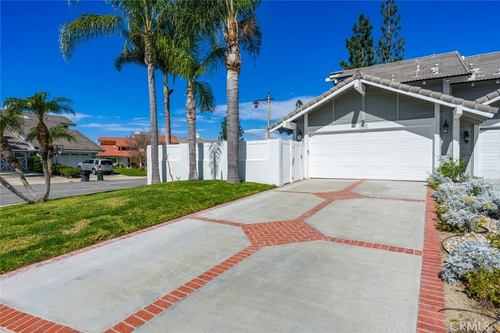 Property Photo:  6098 E Silverspur Trail  CA 92807 