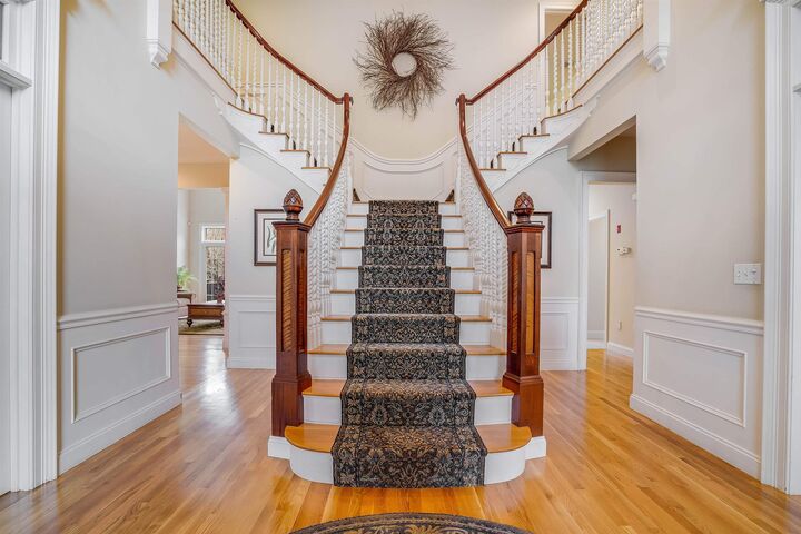 Property Photo: 15 Rolling Woods Drive NH 03110