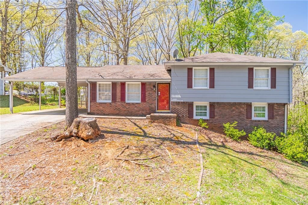 Property Photo: 7023 Lodgepole Drive GA 30260