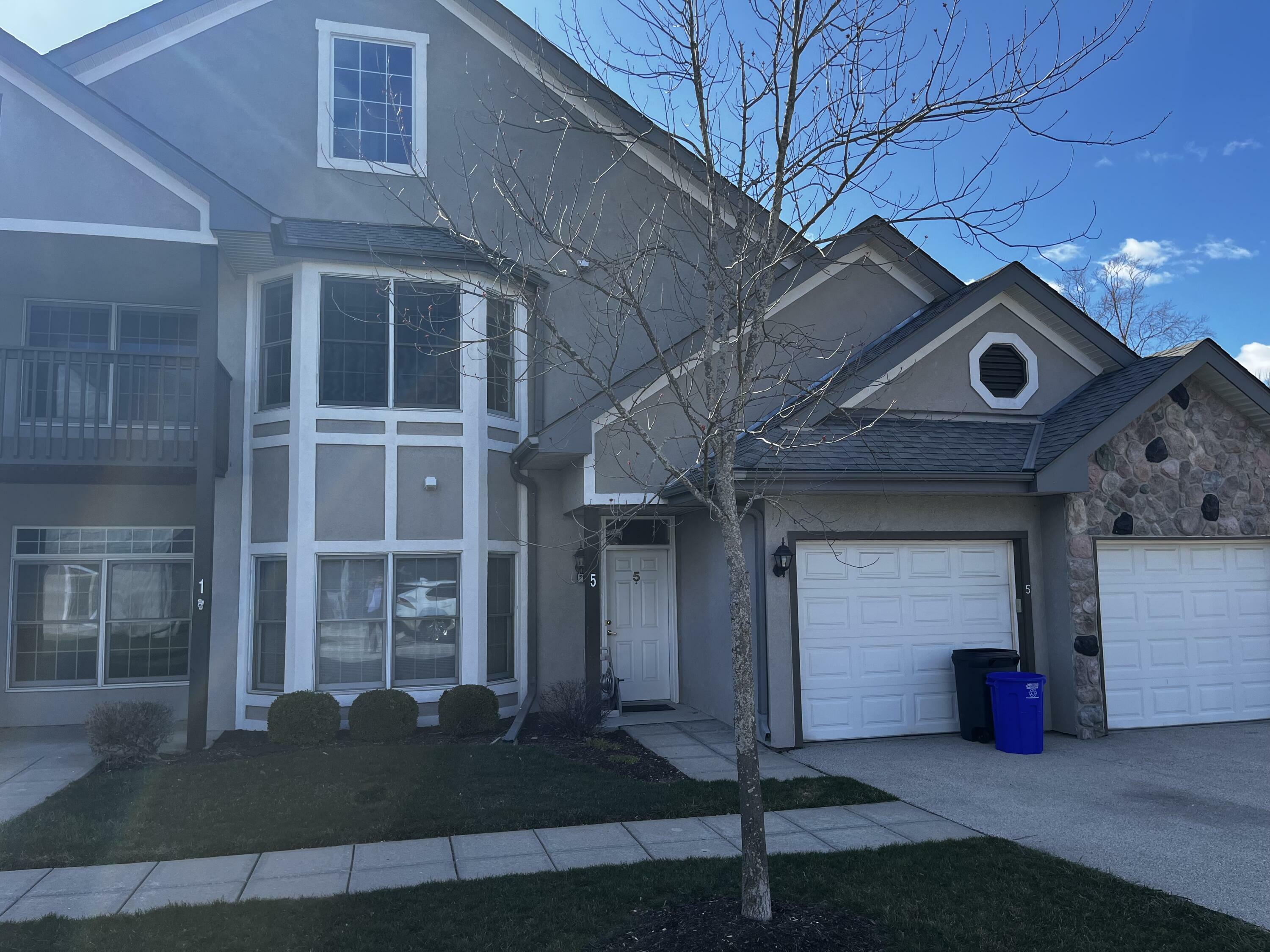 Property Photo: N30w23082 Pineview Way 5 WI 53072