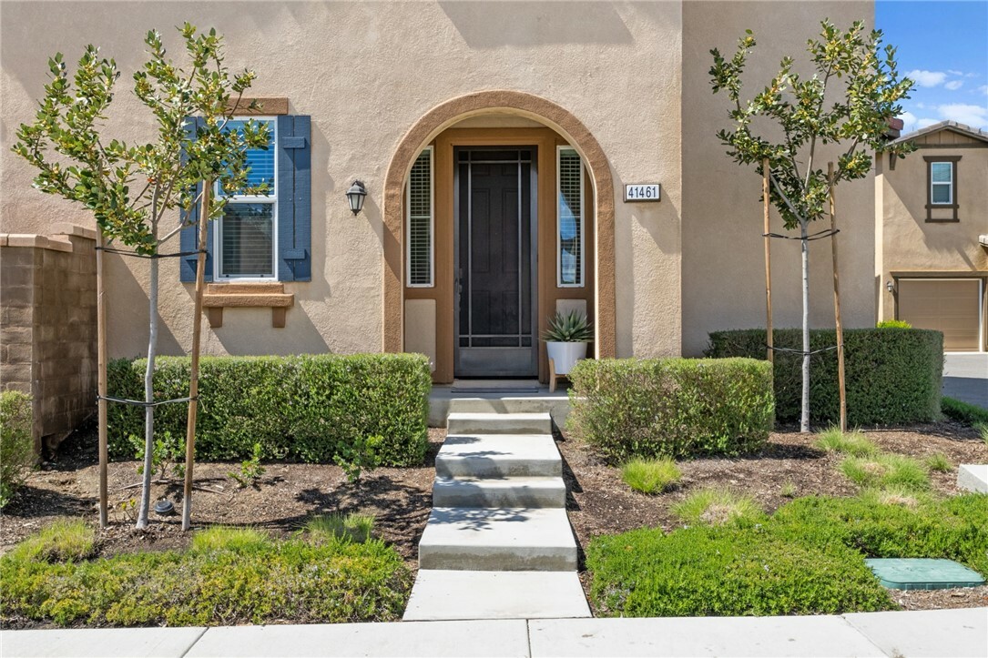 Property Photo:  41461 Winterberry Street  CA 92562 