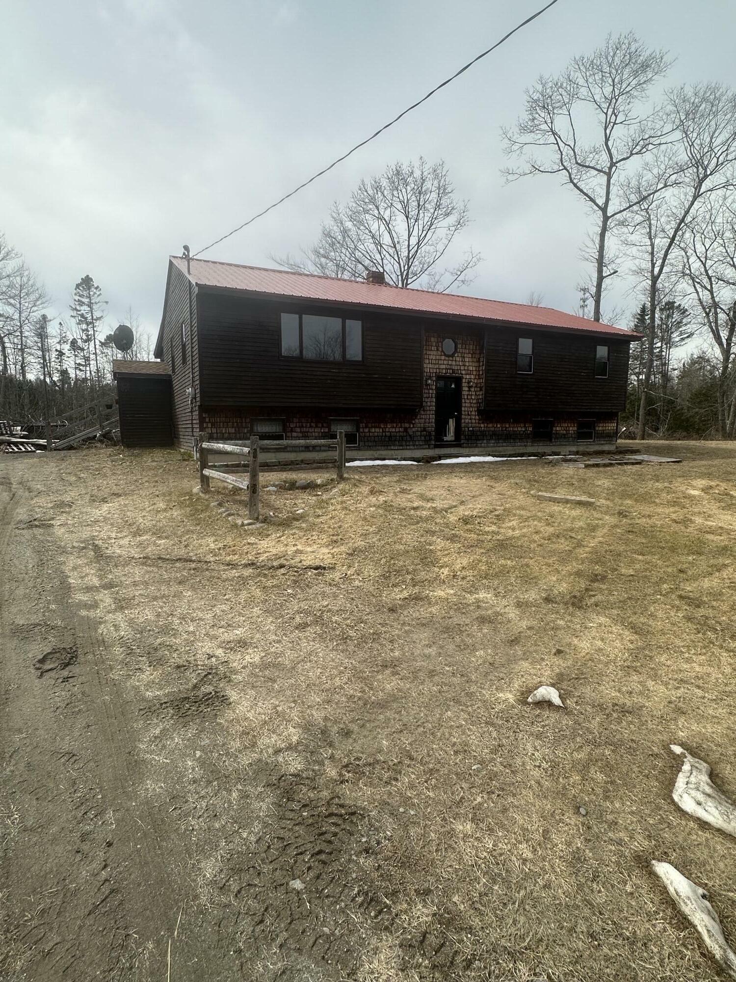 Property Photo: 2715 Edinburg Road ME 04468