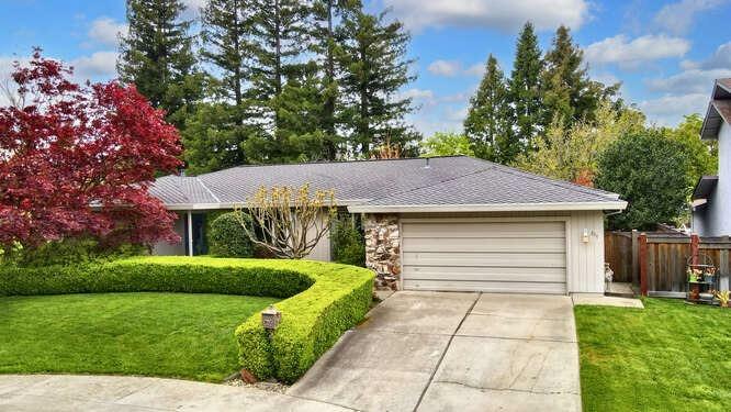 Property Photo:  211 River Acres Drive  CA 95831 