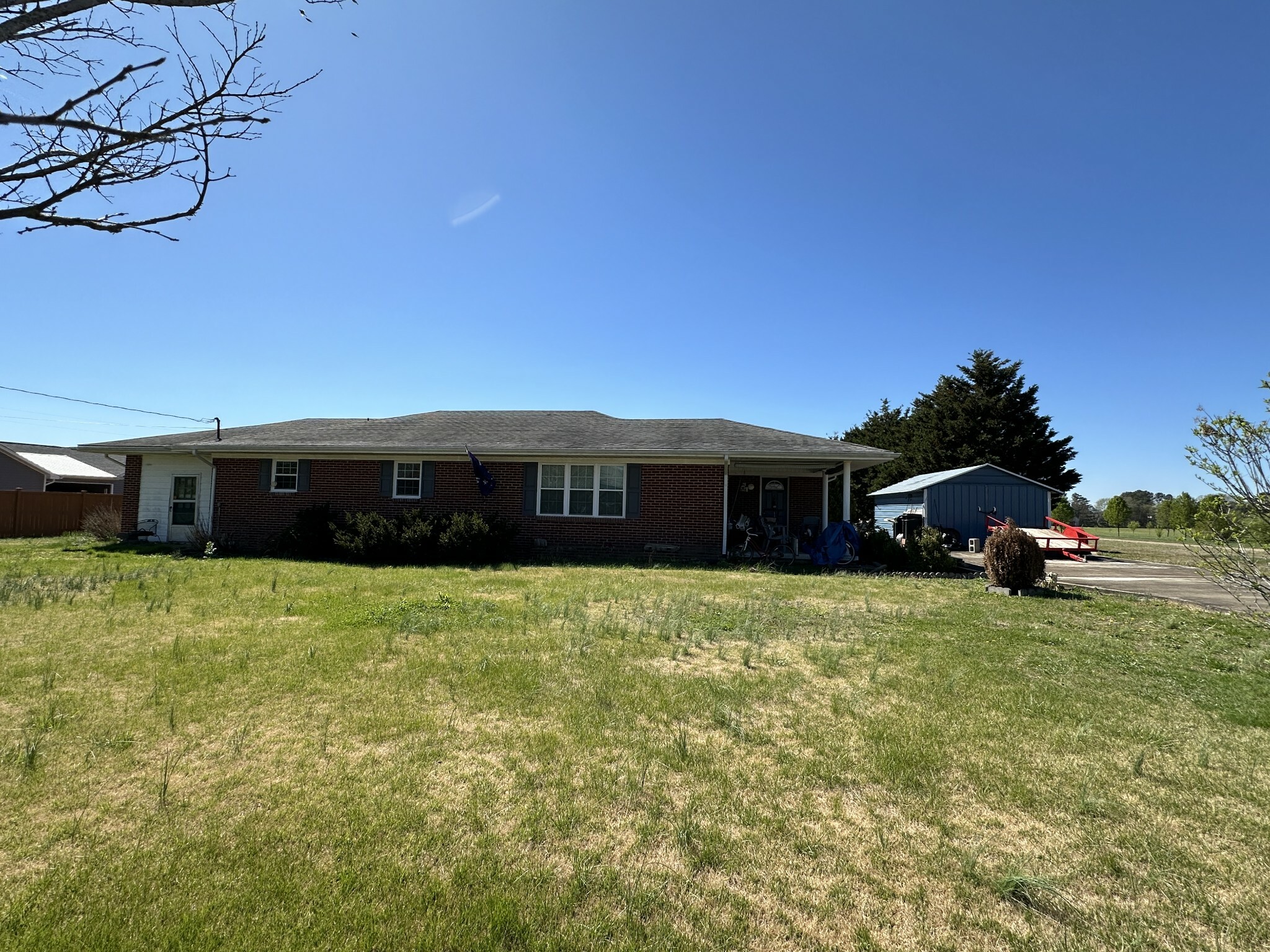 Property Photo:  116 Smith Cir  TN 38469 