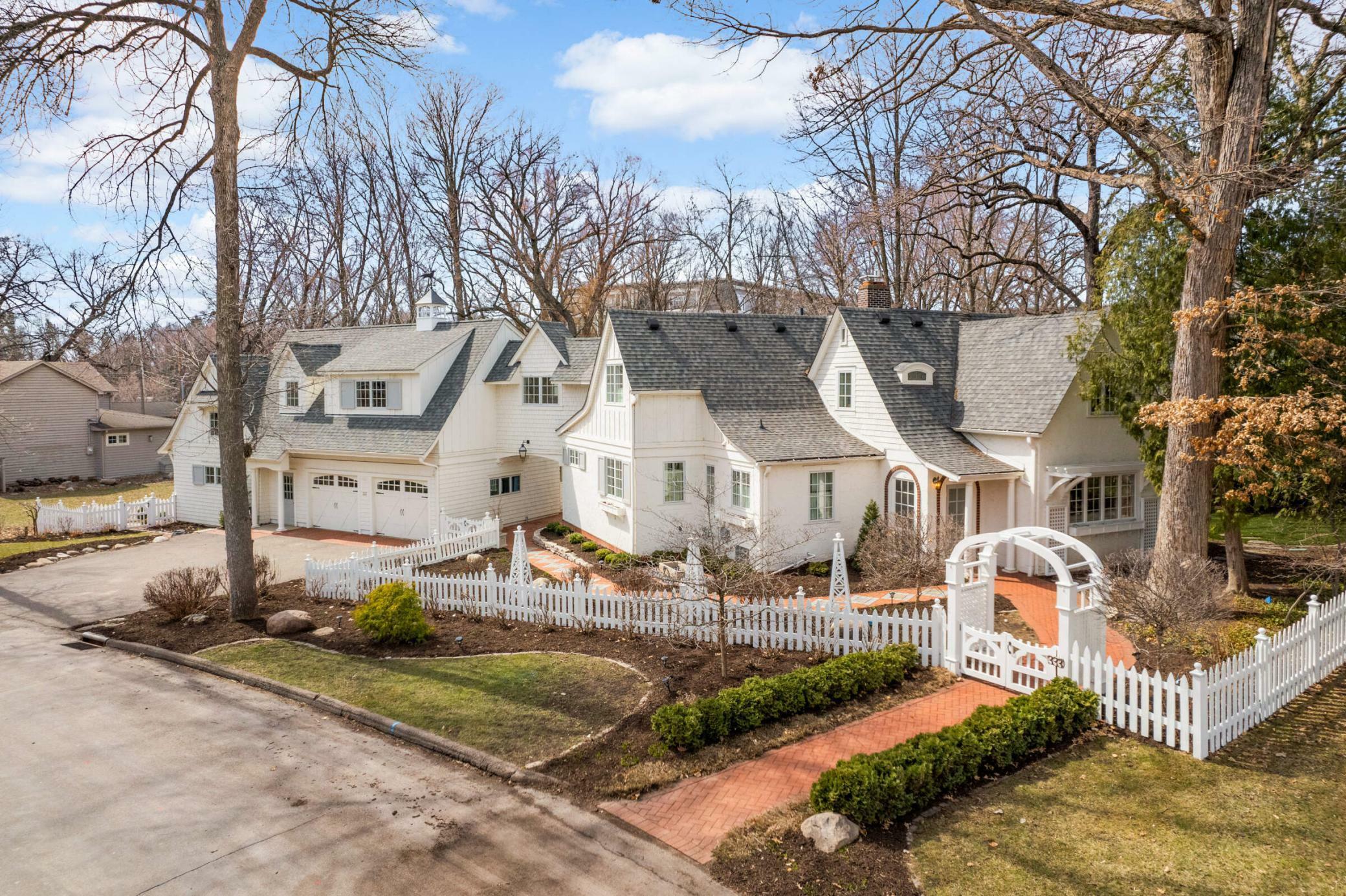 Property Photo: 333 Wise Avenue MN 55391