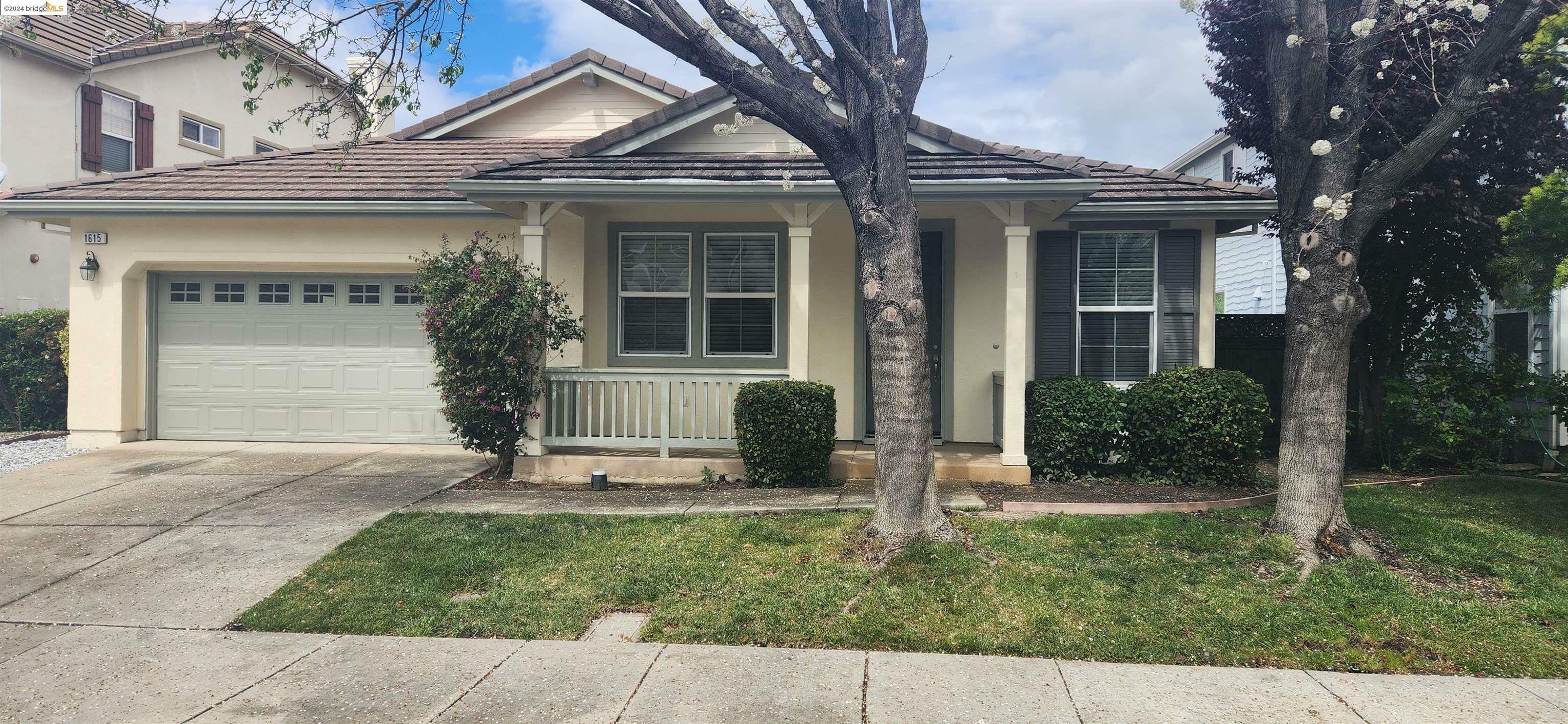 Property Photo:  1615 Marina Way  CA 94513 