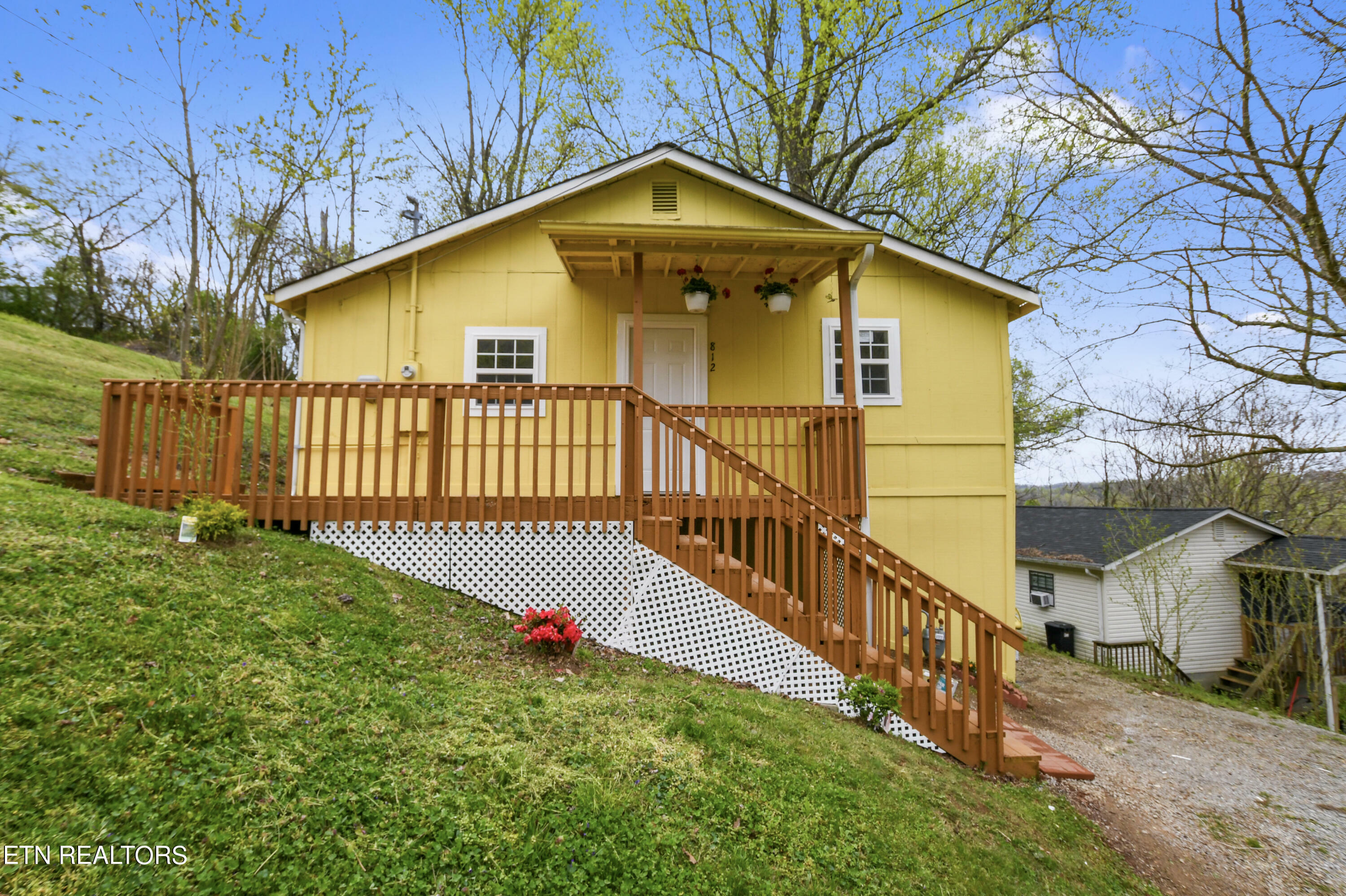 Property Photo:  812 E Prospect St  TN 37766 