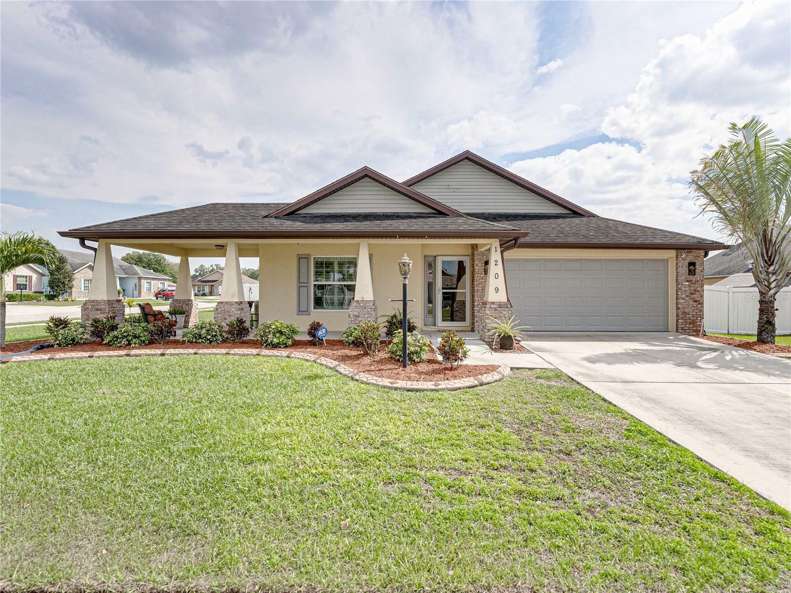 Property Photo:  1209 Spotted Lilac Lane  FL 33563 