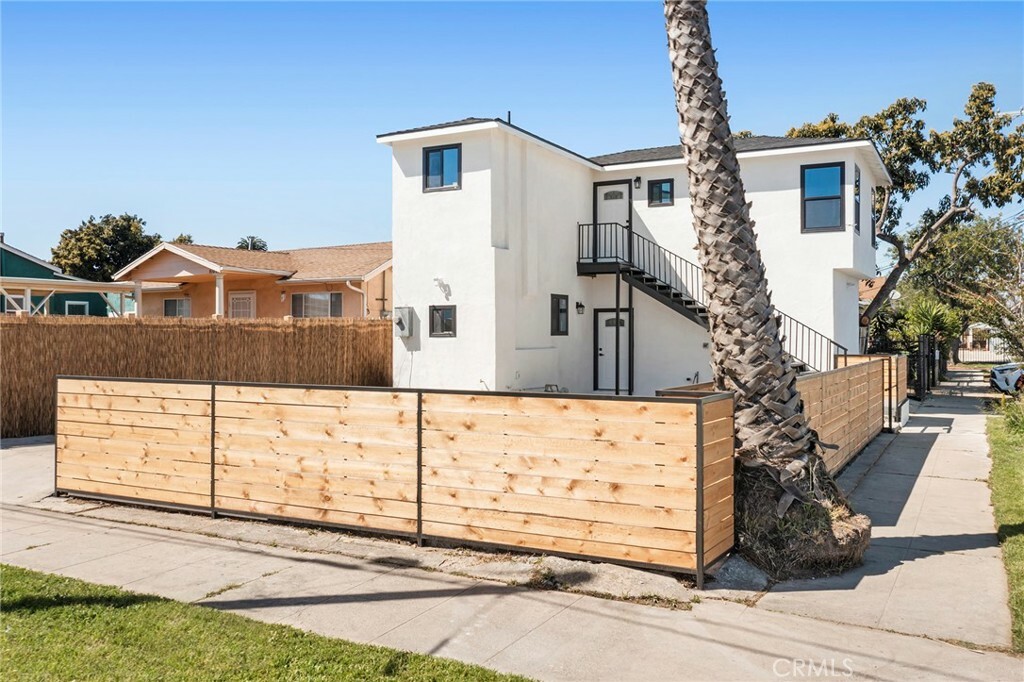 Property Photo: 9409 Baring Cross Street CA 90044