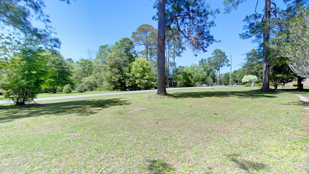 Property Photo:  18 Hugh Street  GA 31792 