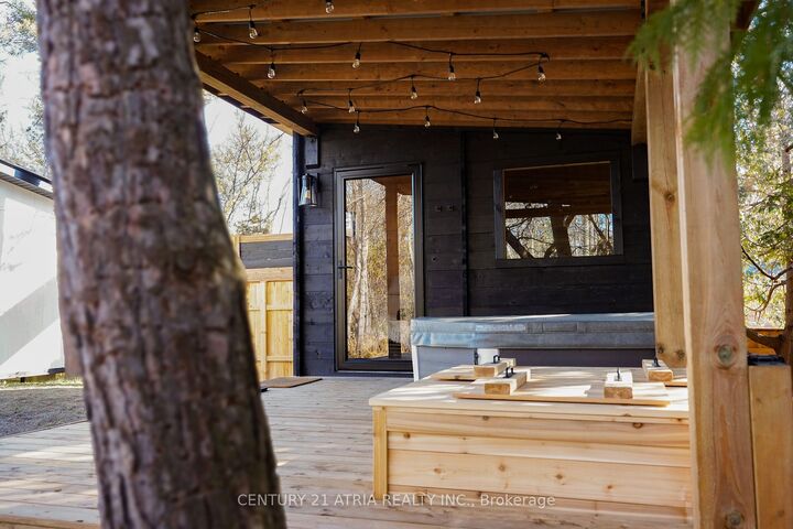 Photo de la propriété: 162 Blue Mountain Dr ON L9Y 0K9